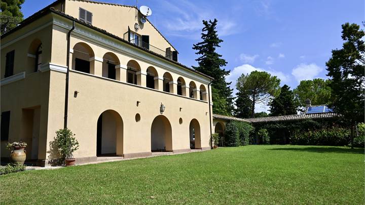 Villa Settecentesca con parco privato